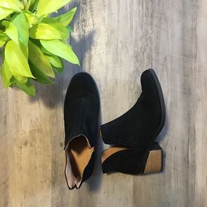 Qupid Philly-19 Ankle Bootie